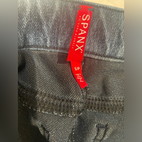 🍂 SPANX Dark Blue Jean-ish Ankle Leggings - Picture 2 of 8